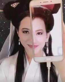 李小璐爆料赵丽颖视频是真的吗,李小璐爆料赵丽颖视频真实性揭秘  第2张